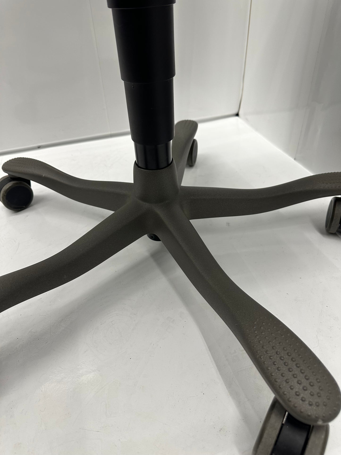 Kinnarps ergonomisk kontorstol- Høy rygg