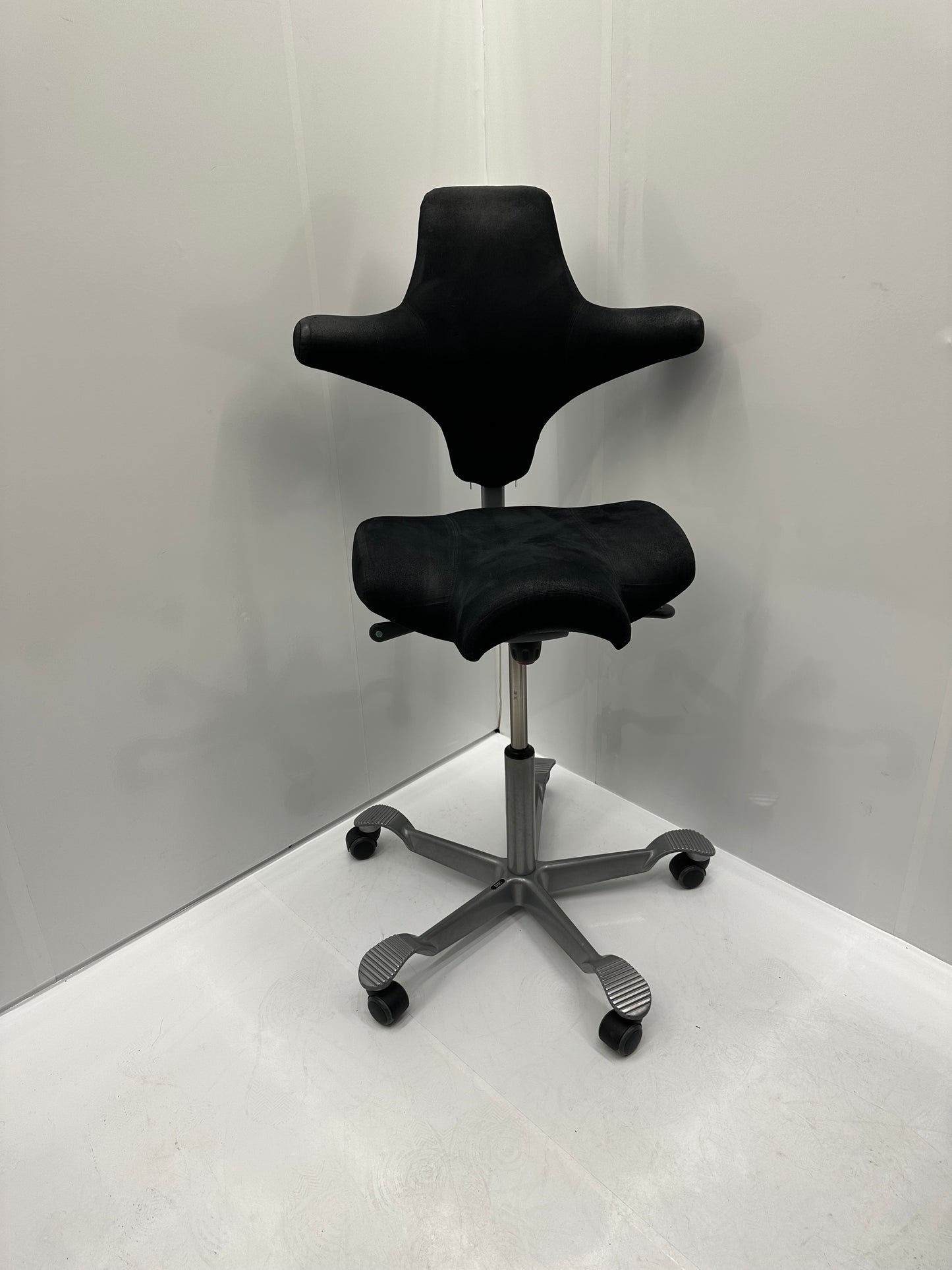 HÅG Capisco i alcantara stoff