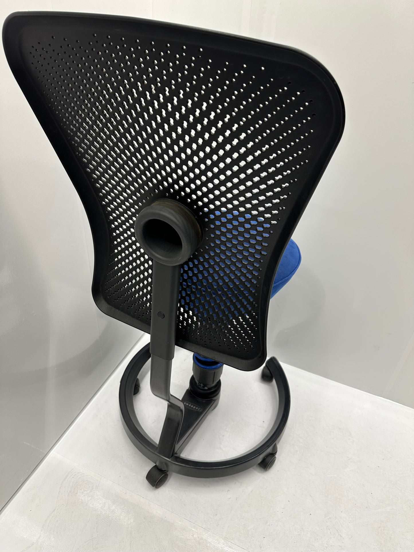 Swopper balansestol med ryggstøtte brukt – Ergonomisk aktiv kontorstol | Ergo Quality