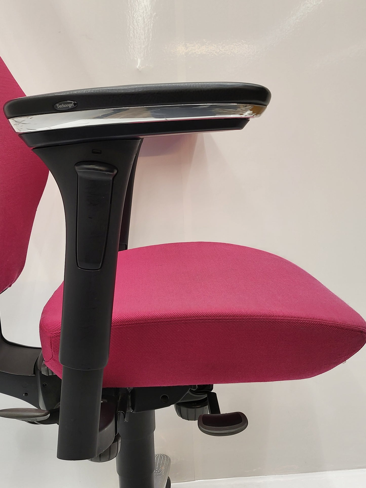 Kinnarps ergonomisk kontorstol- Høy rygg