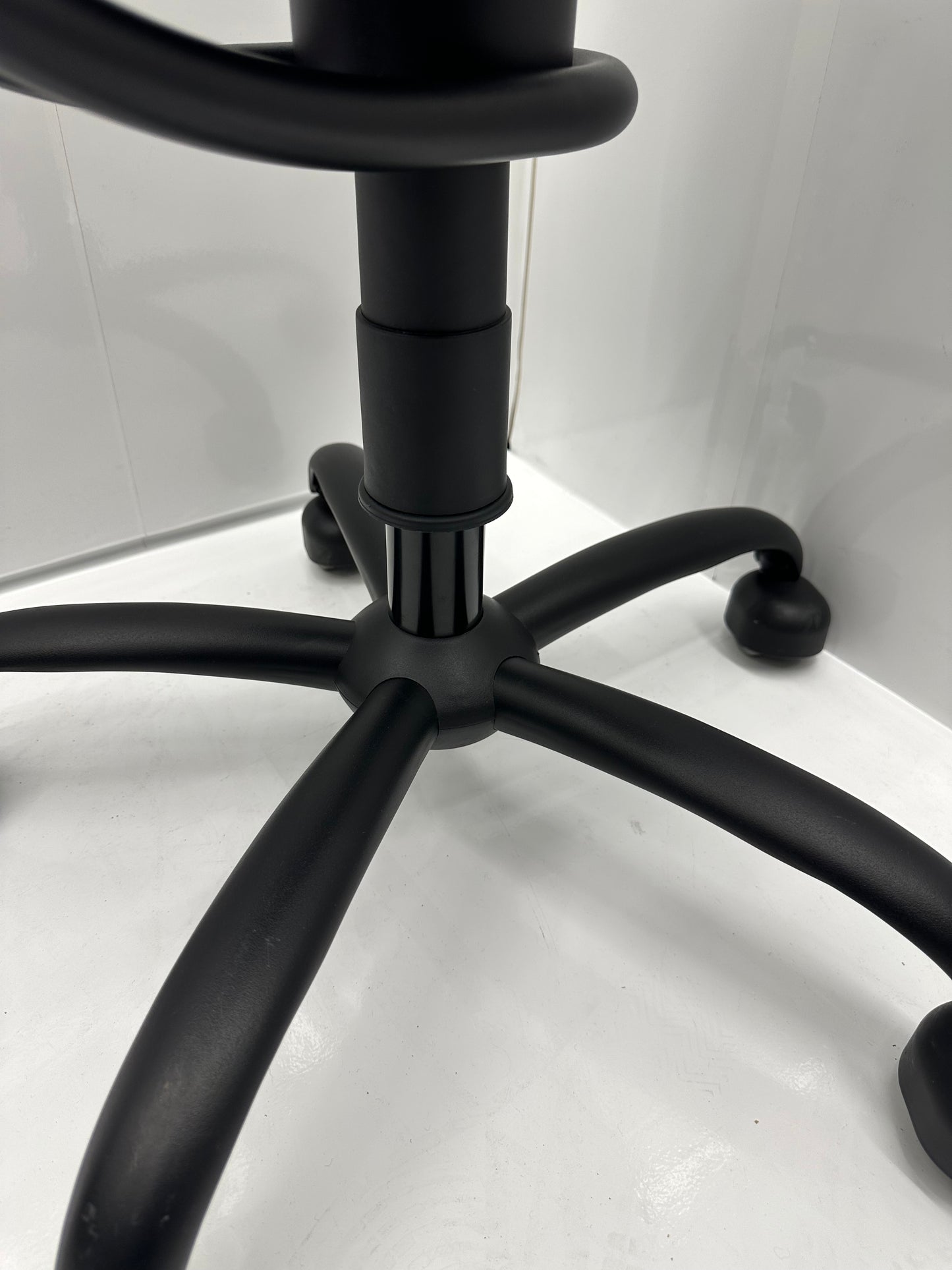 SpinaliS Smart – Ergonomisk stol som fremmer aktiv sitting | Ergo Quality