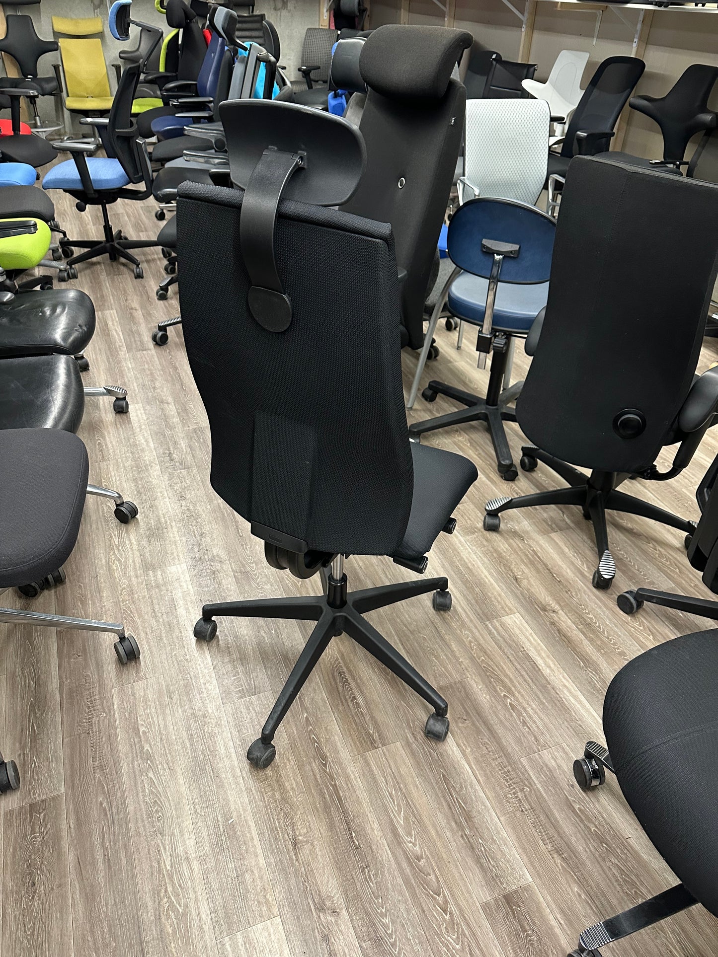 Intersuhl ergonomisk kontorstol med mange funksjoner