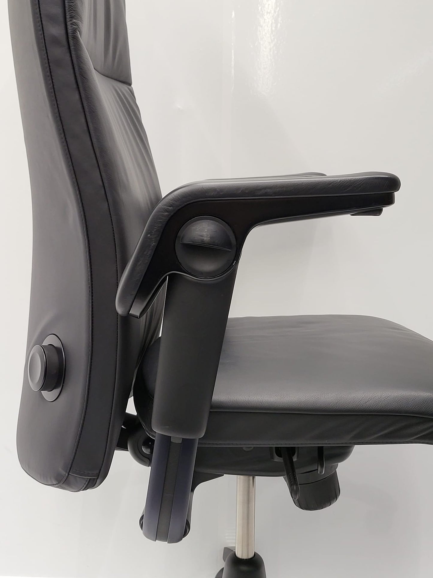 HÅG Tribute med nakkestøtte – Premium ergonomisk kontorstol