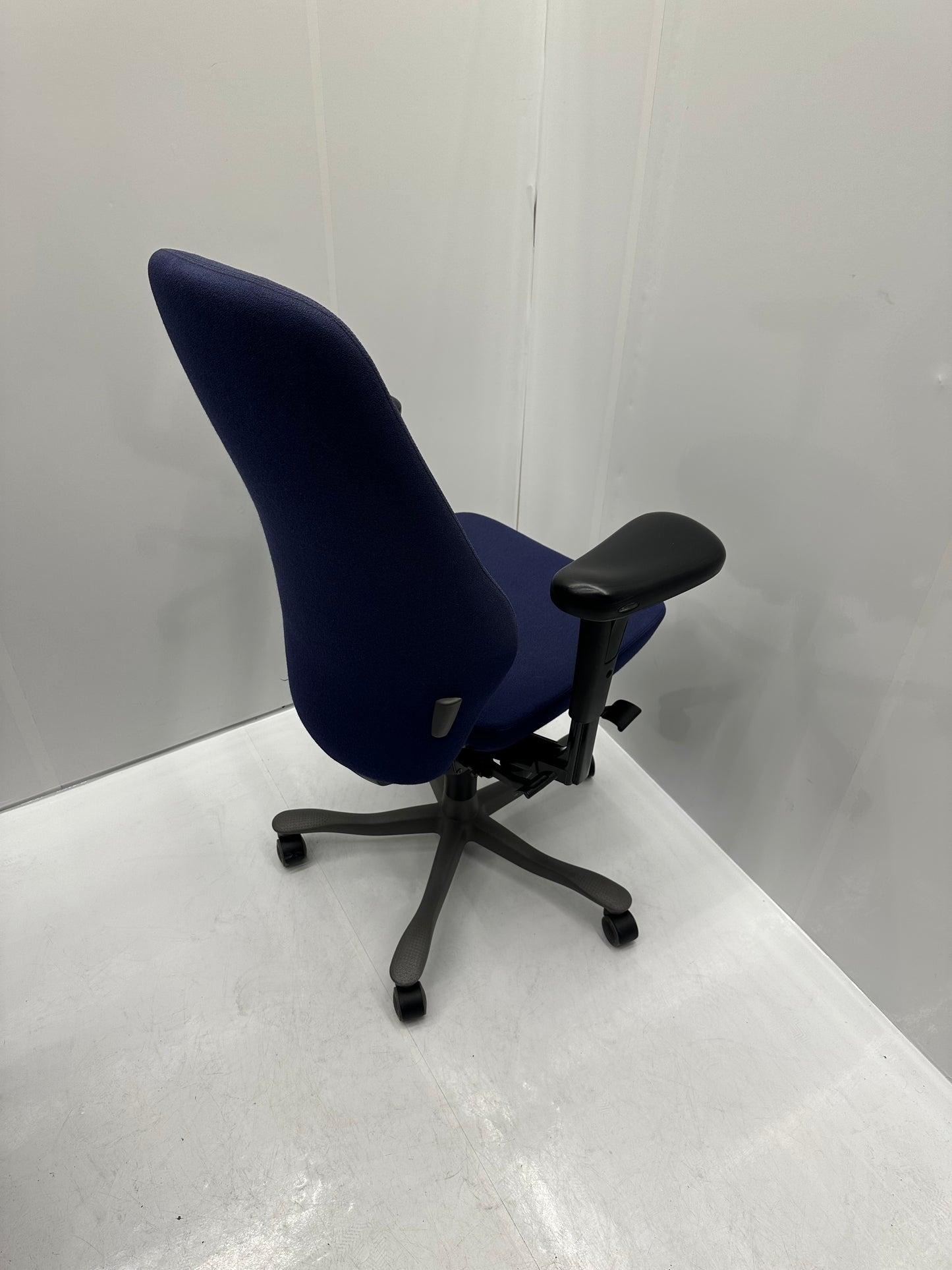 Kinnarps Synchrone 8000 ergonomisk kontorstol