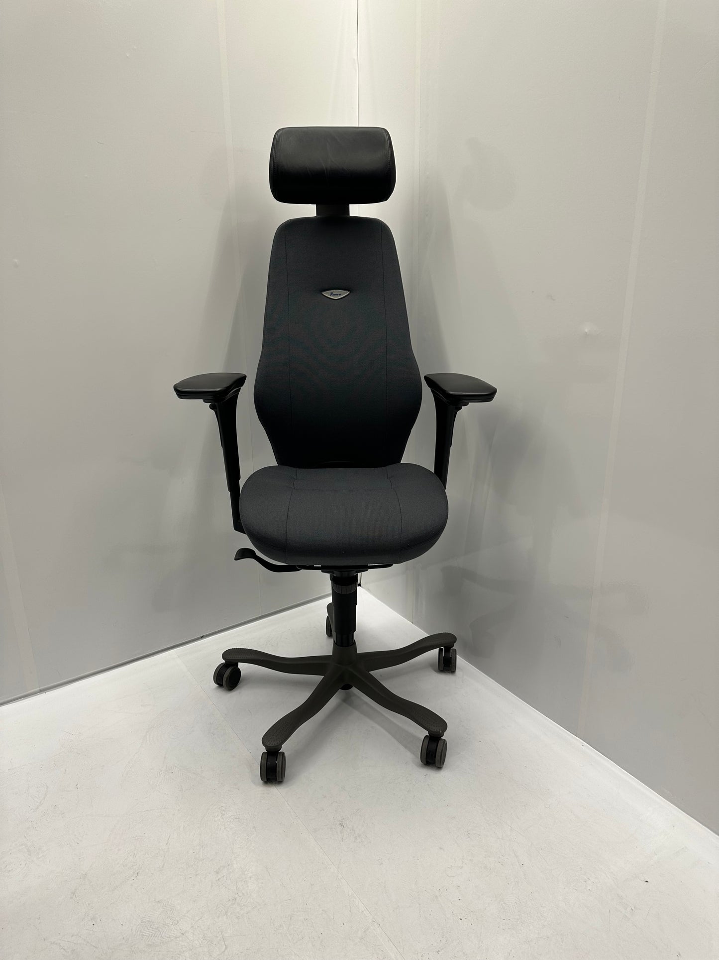 Kinnarps ergonomisk kontorstol- Høy rygg